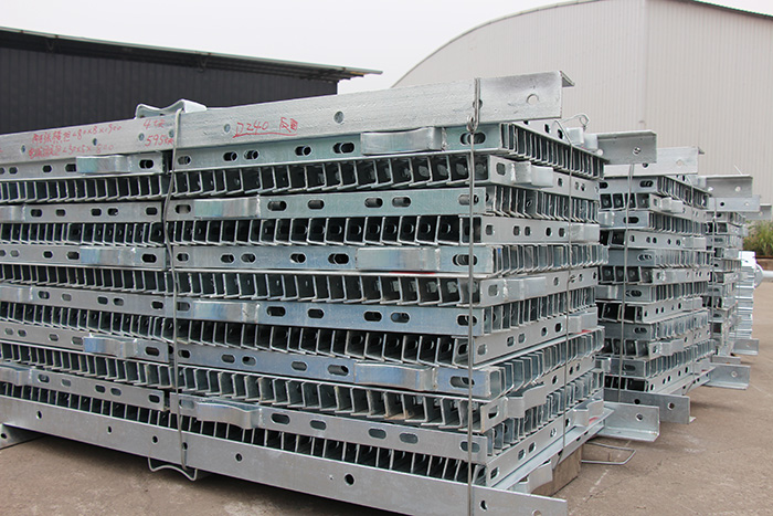 熱浸鍍鋅鐵附件