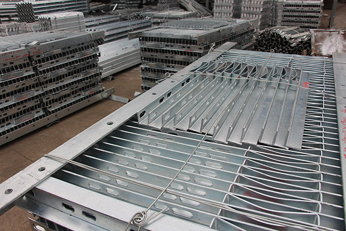 熱浸鍍鋅鐵附件