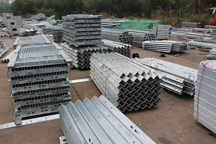 熱浸鍍鋅鐵附件